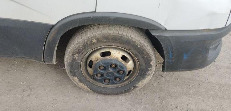 IVECO DAILY 6 FOURGON LONG 35S16 2,3D HI MATIC 156 CV BOITE AUTO – DIESEL – 199411 KMS BLANC GC-464-DL