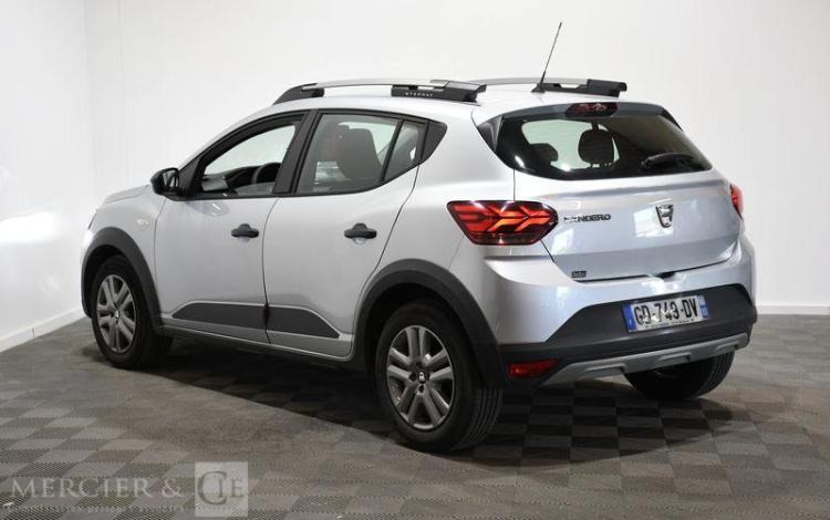 DACIA SANDERO STEPWAY ESSENTIEL ECO-G 100 GRIS GD-749-DV