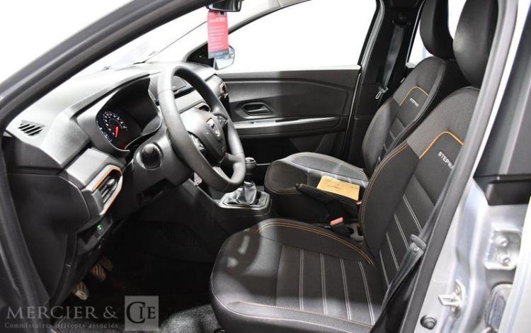 DACIA SANDERO STEPWAY ESSENTIEL ECO-G 100 GRIS GD-749-DV