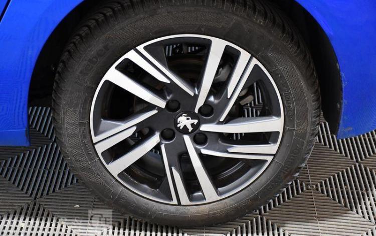 PEUGEOT 208 1,2 PURE TECH 100CH S&S BLEU GG-158-JV