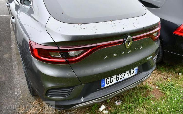 RENAULT ARKANA INTENS E-TECH HYBRIDE 145 GRIS GG-637-MG