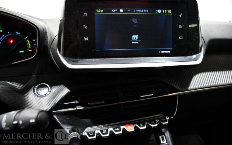 PEUGEOT E-2008 136 CV ALLURE NOIR GH-158-HP