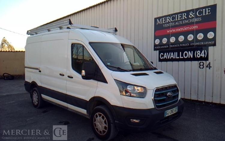 FORD E-TRANSIT FOURGON TREND BUSINESS 136CV BLANC GJ-392-DZ