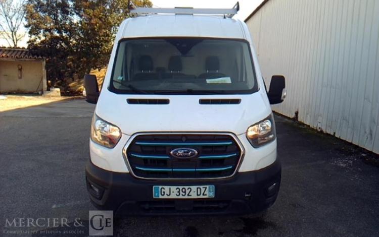FORD E-TRANSIT FOURGON TREND BUSINESS 136CV BLANC GJ-392-DZ