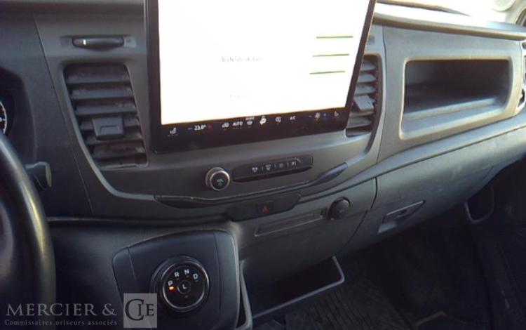 FORD E-TRANSIT FOURGON TREND BUSINESS 136CV BLANC GJ-392-DZ