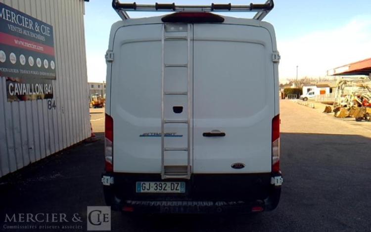 FORD E-TRANSIT FOURGON TREND BUSINESS 136CV BLANC GJ-392-DZ