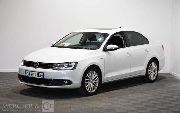 VOLKSWAGEN JETTA 1,4 TSI 170 CH  HYBRIDE DSG BLANC GJ-701-MS