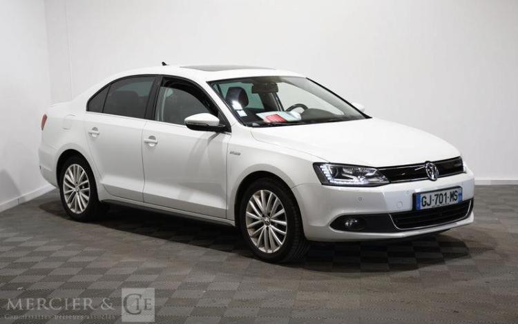 VOLKSWAGEN JETTA 1,4 TSI 170 CH  HYBRIDE DSG BLANC GJ-701-MS