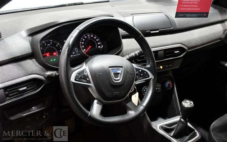 DACIA SANDERO CONFORT TCE 90 GRIS GJ-869-QK