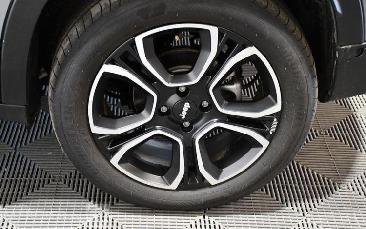 JEEP AVENGER SUMMIT GRIS GP-041-MF