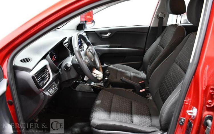 KIA RIO ACTIVE BUSINESS ROUGE GR-114-RY