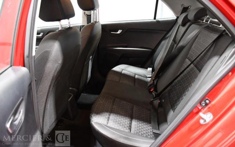 KIA RIO ACTIVE BUSINESS ROUGE GR-114-RY