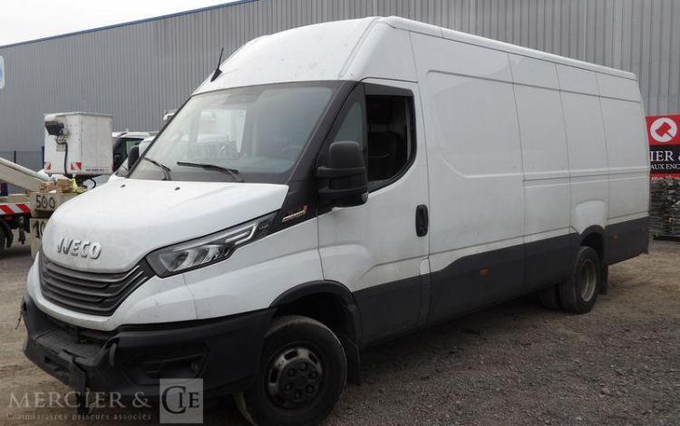 IVECO DAILY 6 FOURGON PHASE 3 35C18 3,0D 16V HI-MATIC 175 CV BOITE AUTO – 56951 KMS BLANC GR-138-PX