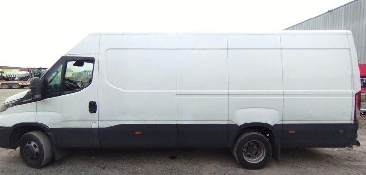 IVECO DAILY 6 FOURGON PHASE 3 35C18 3,0D 16V HI-MATIC 175 CV BOITE AUTO – 56951 KMS BLANC GR-138-PX
