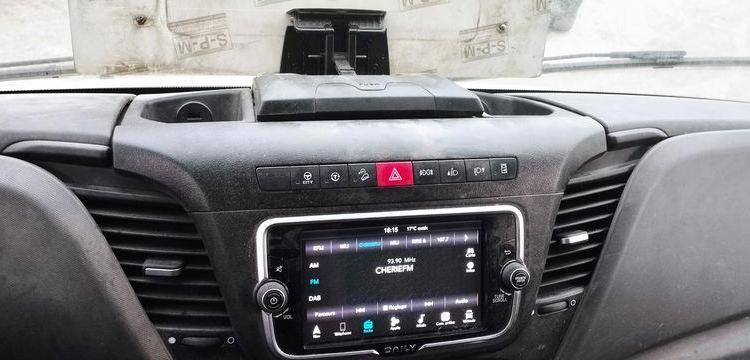 IVECO DAILY 6 FOURGON PHASE 3 35C18 3,0D 16V HI-MATIC 175 CV BOITE AUTO – 56951 KMS BLANC GR-138-PX