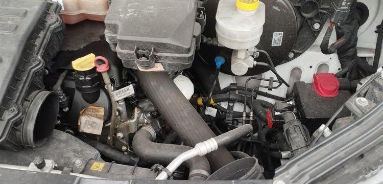 IVECO DAILY 6 FOURGON PHASE 3 35C18 3,0D 16V HI-MATIC 175 CV BOITE AUTO – 56951 KMS BLANC GR-138-PX