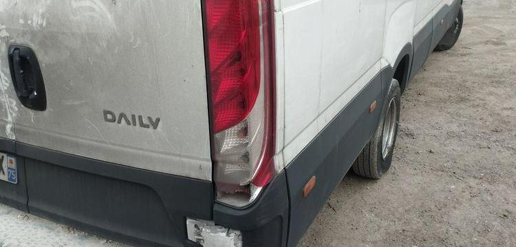 IVECO DAILY 6 FOURGON PHASE 3 35C18 3,0D 16V HI-MATIC 175 CV BOITE AUTO – 56951 KMS BLANC GR-138-PX