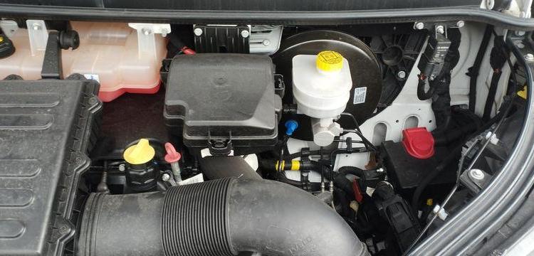 IVECO DAILY 6 FOURGON PHASE 3 35S18 3,0D HI MATIC 175 CV BOITE AUTO – 73647 KMS BLANC GR-947-PZ