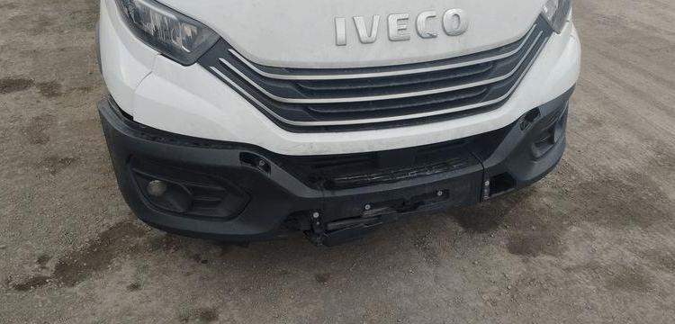IVECO DAILY 6 FOURGON PHASE 3 35S18 3,0D HI MATIC 175 CV BOITE AUTO – 73647 KMS BLANC GR-947-PZ