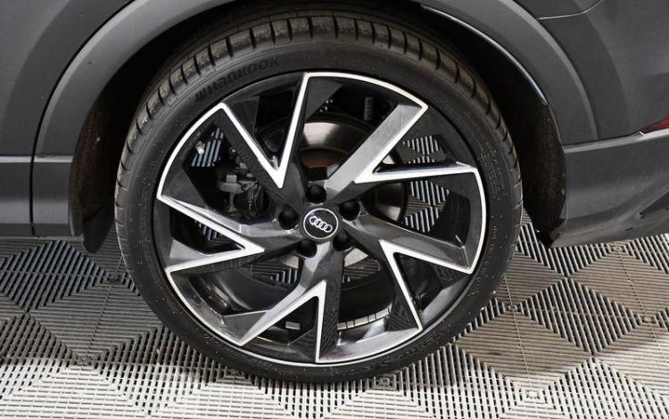 AUDI RSQ3 2,5 TFSI 400CH QUATTRO S-TRONIC NOIR GY-263-GF