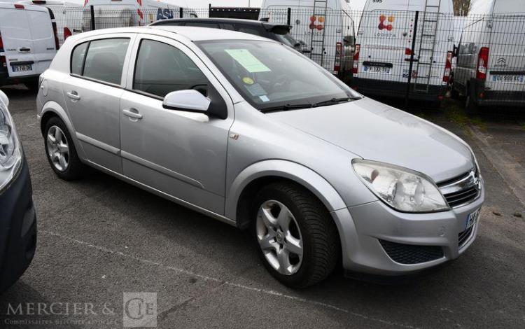 OPEL ASTRA 1,7 CDTI 100 COSMO GRIS HA-675-BF
