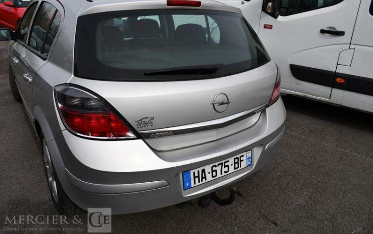 OPEL ASTRA 1,7 CDTI 100 COSMO GRIS HA-675-BF