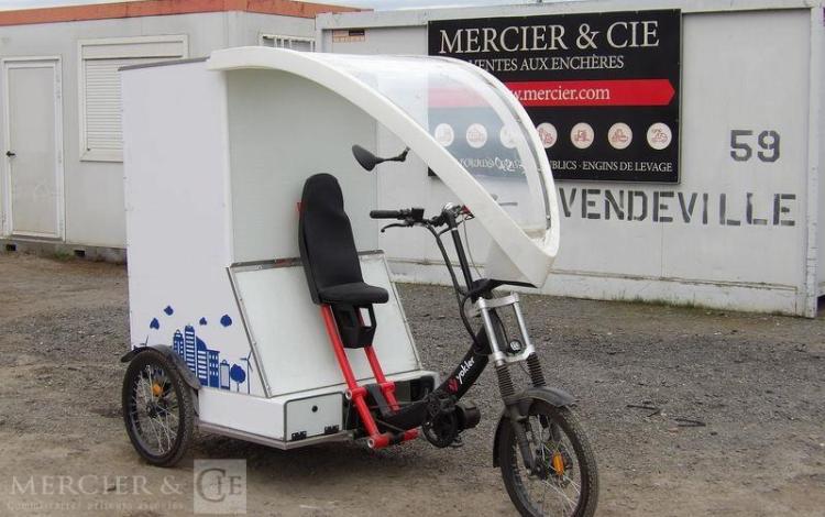 YOKLER YOKLER VELO TRICYCLE CARGO ELECTRIQUE – COFFRE ARRIERE 1M3 AVEC DOUBLE PORTE  TRI0023