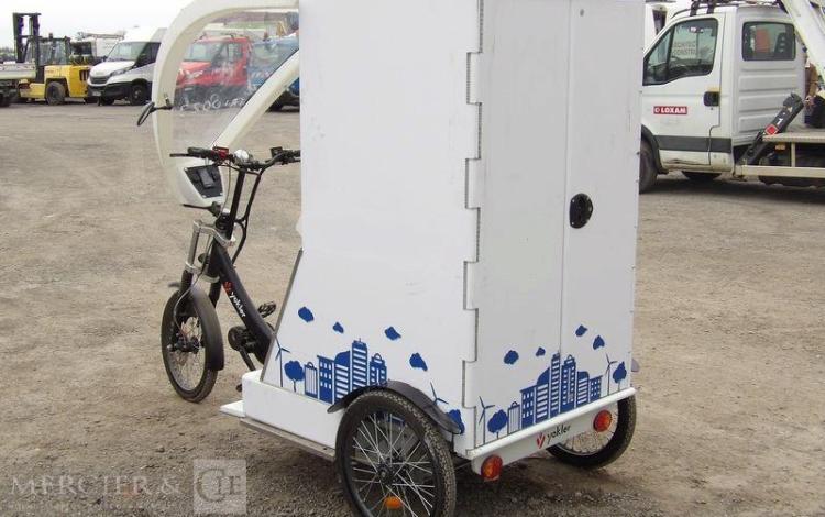YOKLER YOKLER VELO TRICYCLE CARGO ELECTRIQUE – COFFRE ARRIERE 1M3 AVEC DOUBLE PORTE  TRI0023
