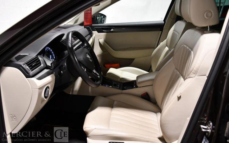 SKODA SUPERB SW 1,6 120CH CR TDI STYLE DSG MARRON 1XHE629