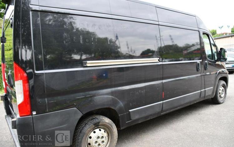 CITROEN JUMPER 35 L3H2 2,2 BLUEHDI 140 S&S MAN DRIVER NOIR 1YES624