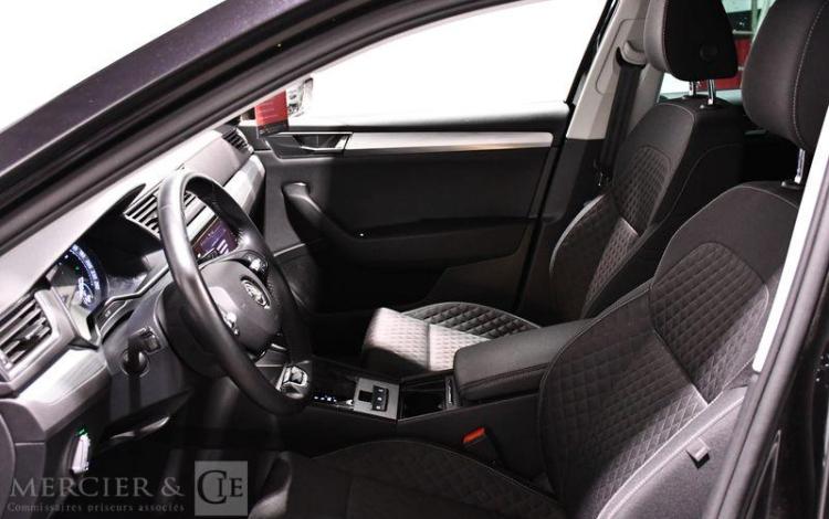 SKODA SUPERB SW 1,6 120CH CR TDI AMBITION DSG NOIR 1YJG485