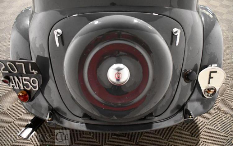 CITROEN TRACTION TYPE 15 SIX GRIS 2074AN59