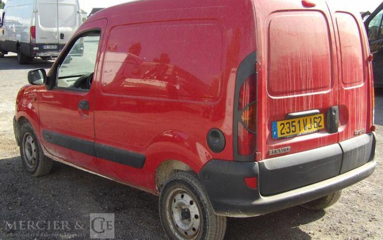 RENAULT KANGOO EXPRESS 1,2 16V 75 CV – ESSENCE – 86966 KMS – ANNEE 2003 BORDEAUX 2351VJ62