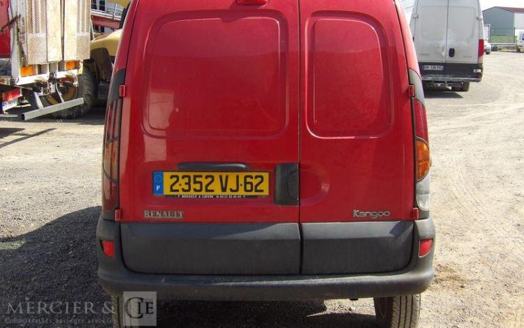 RENAULT KANGOO EXPRESS 1,2 16V 75 CV – ESSENCE – 140201 KMS – ANNEE 2003 BORDEAUX 2352VJ62
