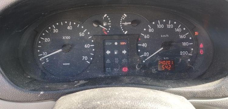 RENAULT KANGOO EXPRESS 1,2 16V 75 CV – ESSENCE – 140201 KMS – ANNEE 2003 BORDEAUX 2352VJ62