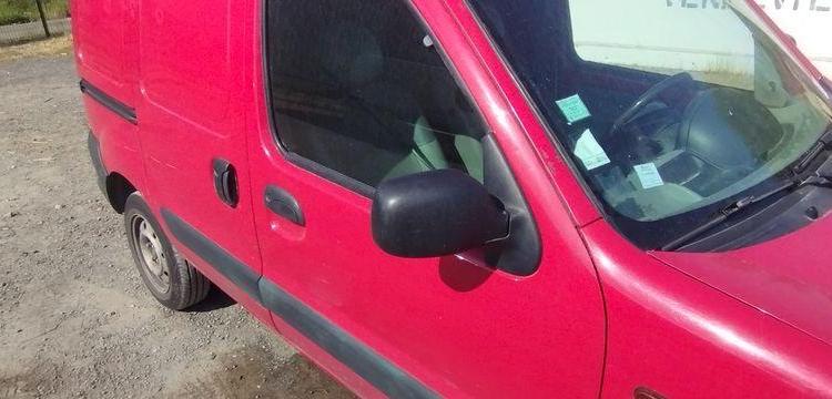 RENAULT KANGOO EXPRESS 1,2 16V 75 CV – ESSENCE – 140201 KMS – ANNEE 2003 BORDEAUX 2352VJ62