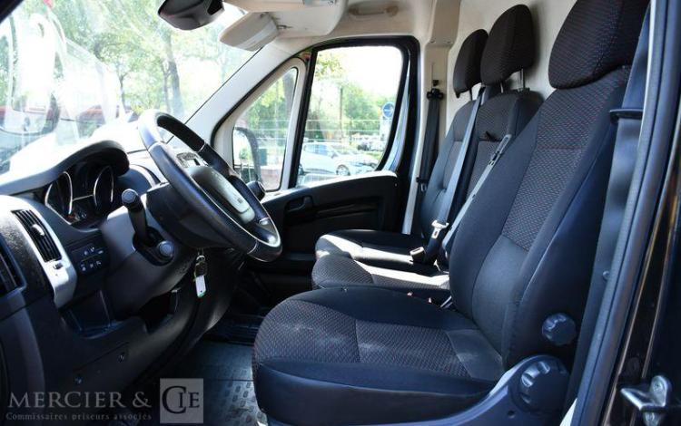 PEUGEOT BOXER 335 L2H2 2,2 BLUEHDI 165 S&S MAN 6 ASPHALT NOIR 2BNX516