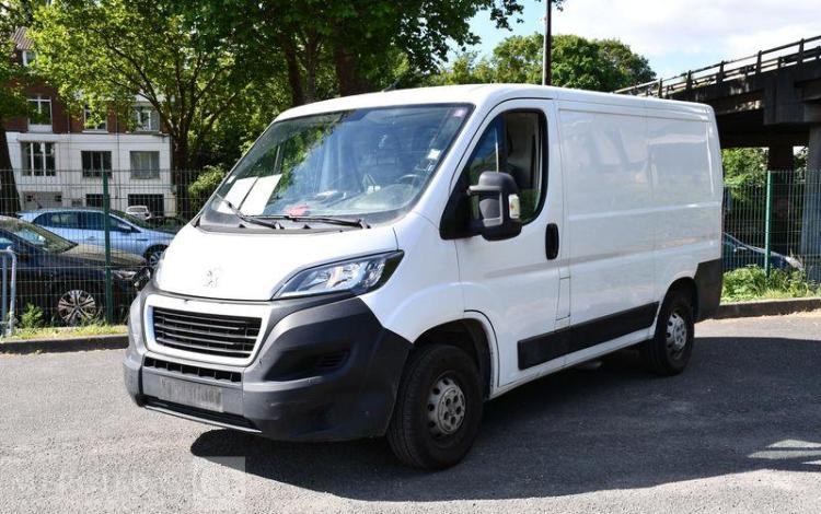 PEUGEOT BOXER 328 L1H1 2,2 BLUEHDI120 S&S PREMIUM BLANC 2GUQ883