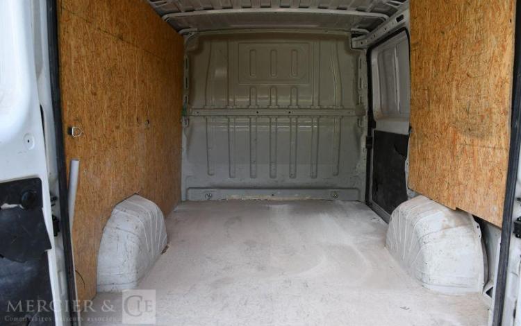 PEUGEOT BOXER 328 L1H1 2,2 BLUEHDI120 S&S PREMIUM BLANC 2GUQ883