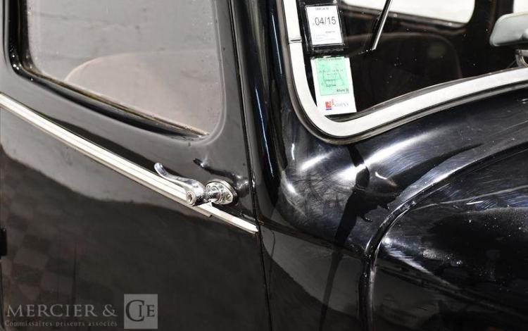 CITROEN TRACTION TYPE 15 SIX NOIR 3906LK59