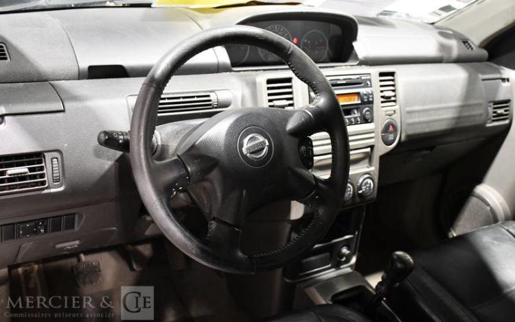 NISSAN X-TRAIL 2,2 DCI 135 CH ELEGANCE 4 WD GRIS 523BWQ59