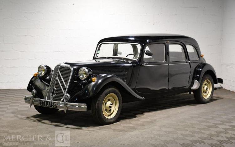 CITROEN TRACTION TYPE 15 SIX – MALLE NOIR 8601JJ59