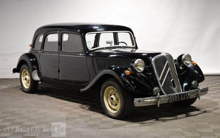 CITROEN TRACTION TYPE 15 SIX – MALLE NOIR 8601JJ59
