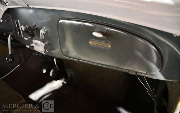 CITROEN TRACTION TYPE 15 SIX – MALLE NOIR 8601JJ59