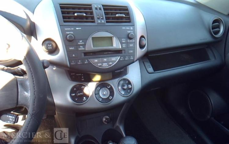 TOYOTA RAV-4 2.2 D4D 135 LIFE 4X4 NOIR 8741YX84