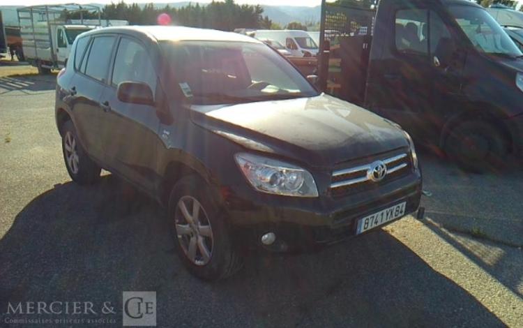 TOYOTA RAV-4 2.2 D4D 135 LIFE 4X4 NOIR 8741YX84
