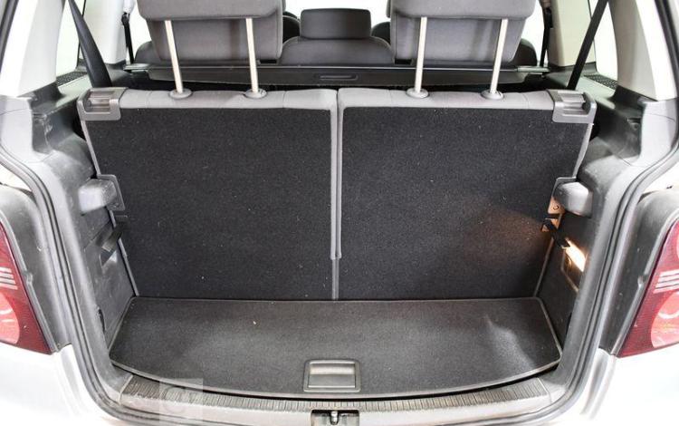 VOLKSWAGEN TOURAN 1,9 TDI 105 CONFORT LINE GRIS 9109YF62