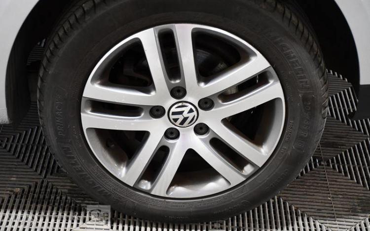 VOLKSWAGEN TOURAN 1,9 TDI 105 CONFORT LINE GRIS 9109YF62
