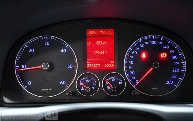 VOLKSWAGEN TOURAN 1,9 TDI 105 CONFORT LINE GRIS 9109YF62