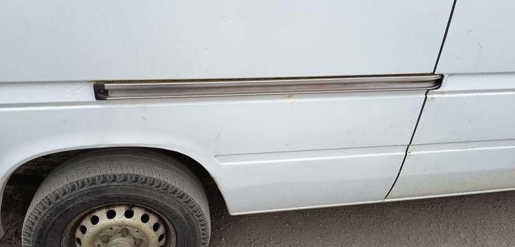 MERCEDES SPRINTER 208 CDI 35 2,2D FOURGON 82CV – DIESEL – 252477 KMS – ANNEE 2005 BLANC AF-642-SY